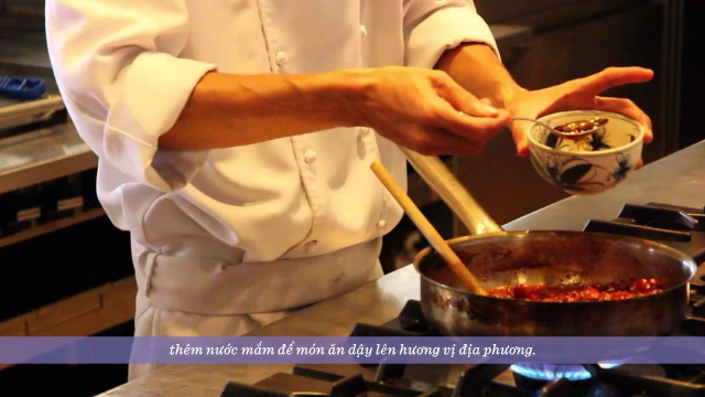 Hyatt Regency Danang Resort and Spa | Vietnamese Pork Cheek Stew Cooking Demonstration