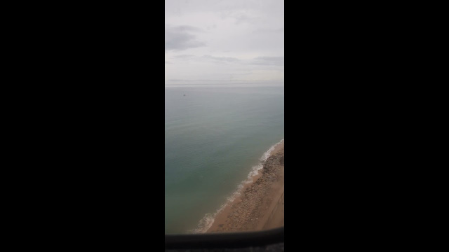 Vasco hạ c&aacute;nh v&agrave; cất c&aacute;nh tại s&acirc;n bay Tuy H&ograve;a - Landing and Takeoff at TBB