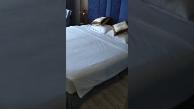 Отель VESNA 5*. Нячанг. Мини обзор номера с видом на море и балконом.