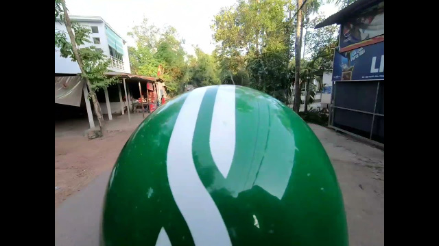 Вьетнам. Хюэ. Поездка к бункеру в Хюэ. Vietnam. Hue.  Drive to the bunker in Hue.