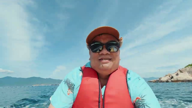 Lướt thuyền Ch&uacute;i ở B&igrave;nh Ba
