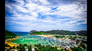 Tr&ecirc;n Vịnh Vĩnh Hy