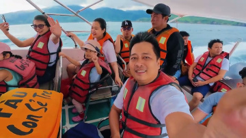 Cả nh&agrave; thử th&aacute;ch Cano vượt biển ra đảo H&ograve;n Tằm - Nha Trang #H&ograve;nThơm #NamV&otilde;Vlog #namv&otilde;director