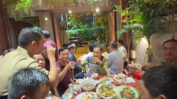 Tất Ni&ecirc;n 2025